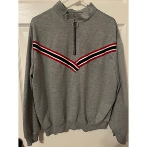 Cropped Striped Gray T-shirt